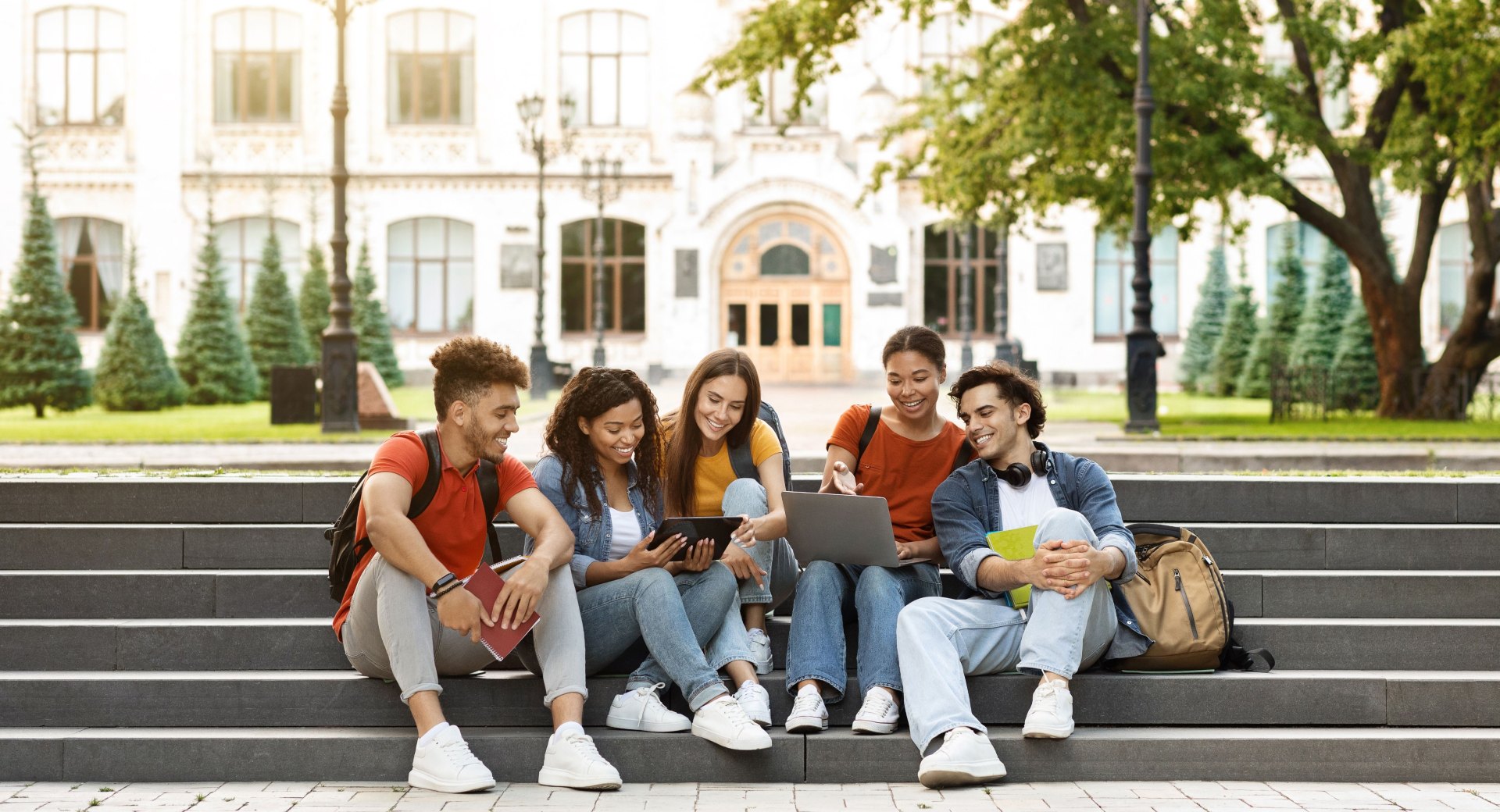 The Complete Guide to Bystander Intervention for College Campuses